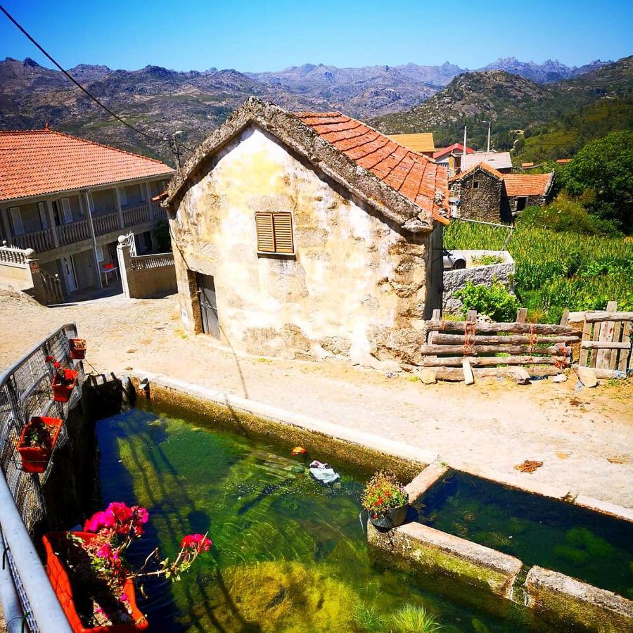 Casa Do Faqueiro De Casas Brioso Villa Outeiro  Eksteriør bilde